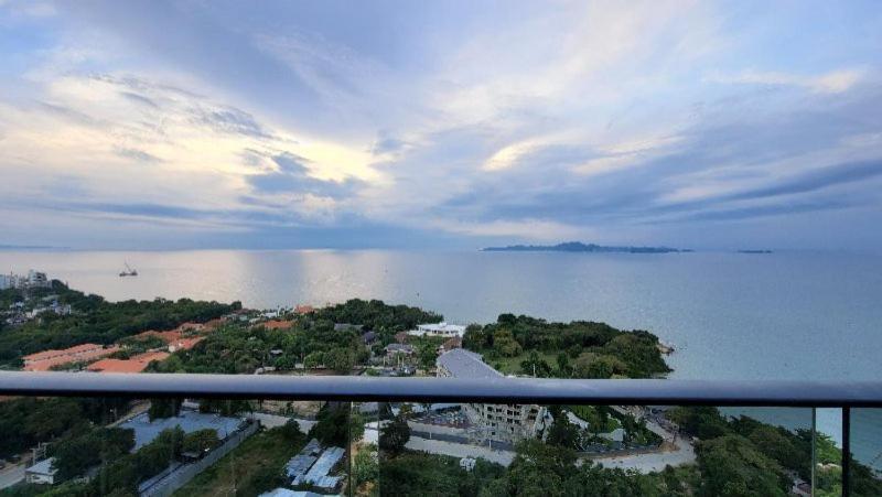 Andromeda Seaview Condo Near Beach Pattaya Eksteriør billede